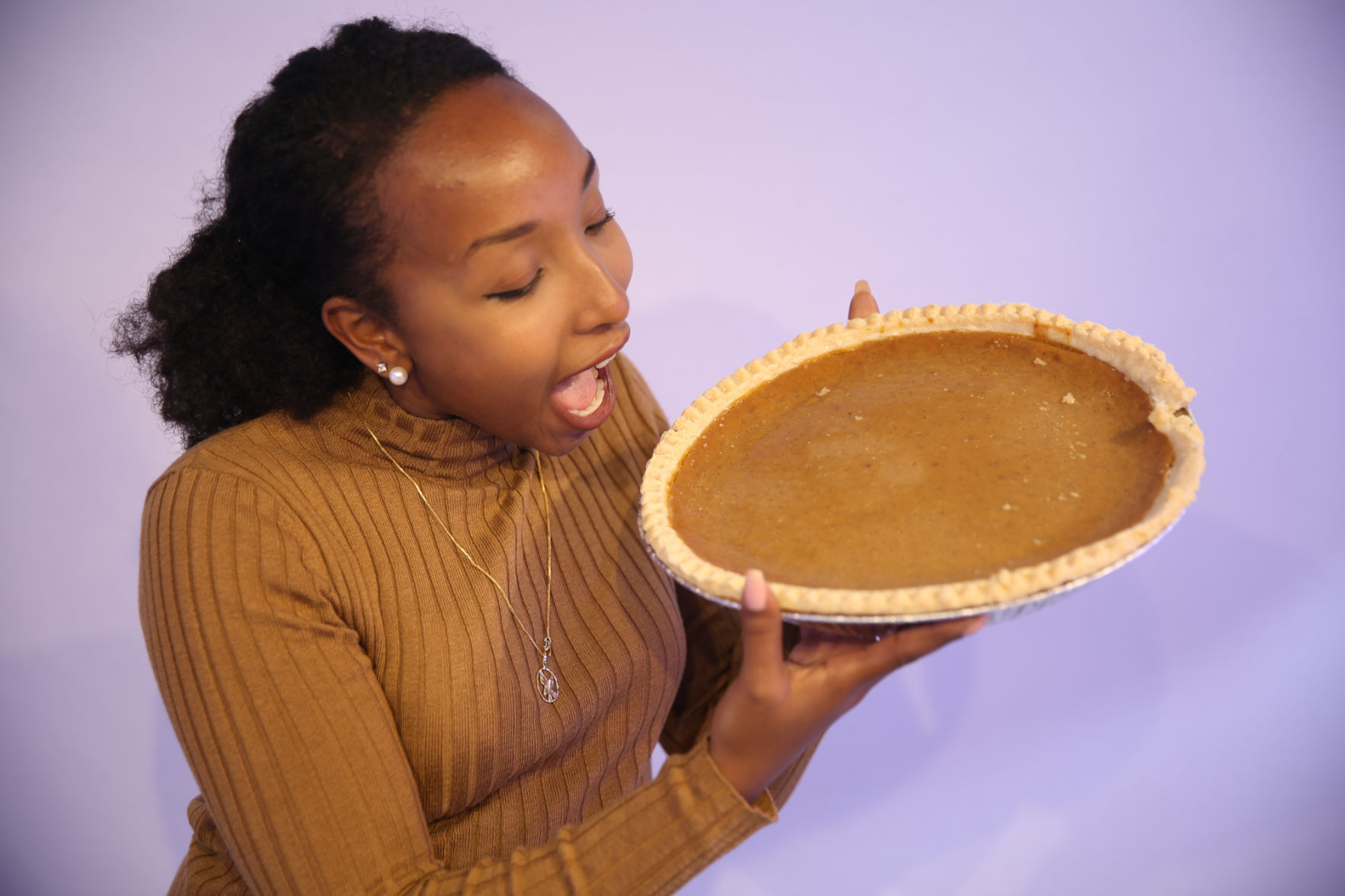 Thanksgiving Headshots Samah - Aaron Mallett-5.jpg